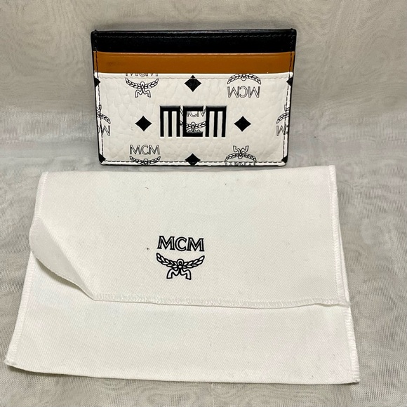 MCM Visetos Mix Card Holder, NWOT and dustbag included - Picture 3 of 11